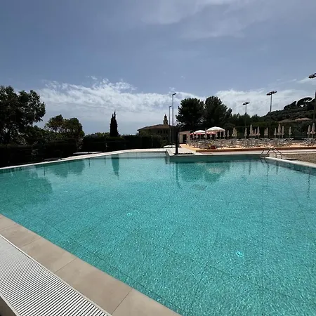E2 Holiday home *