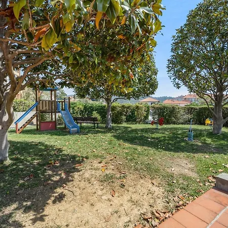 E2 Holiday home *